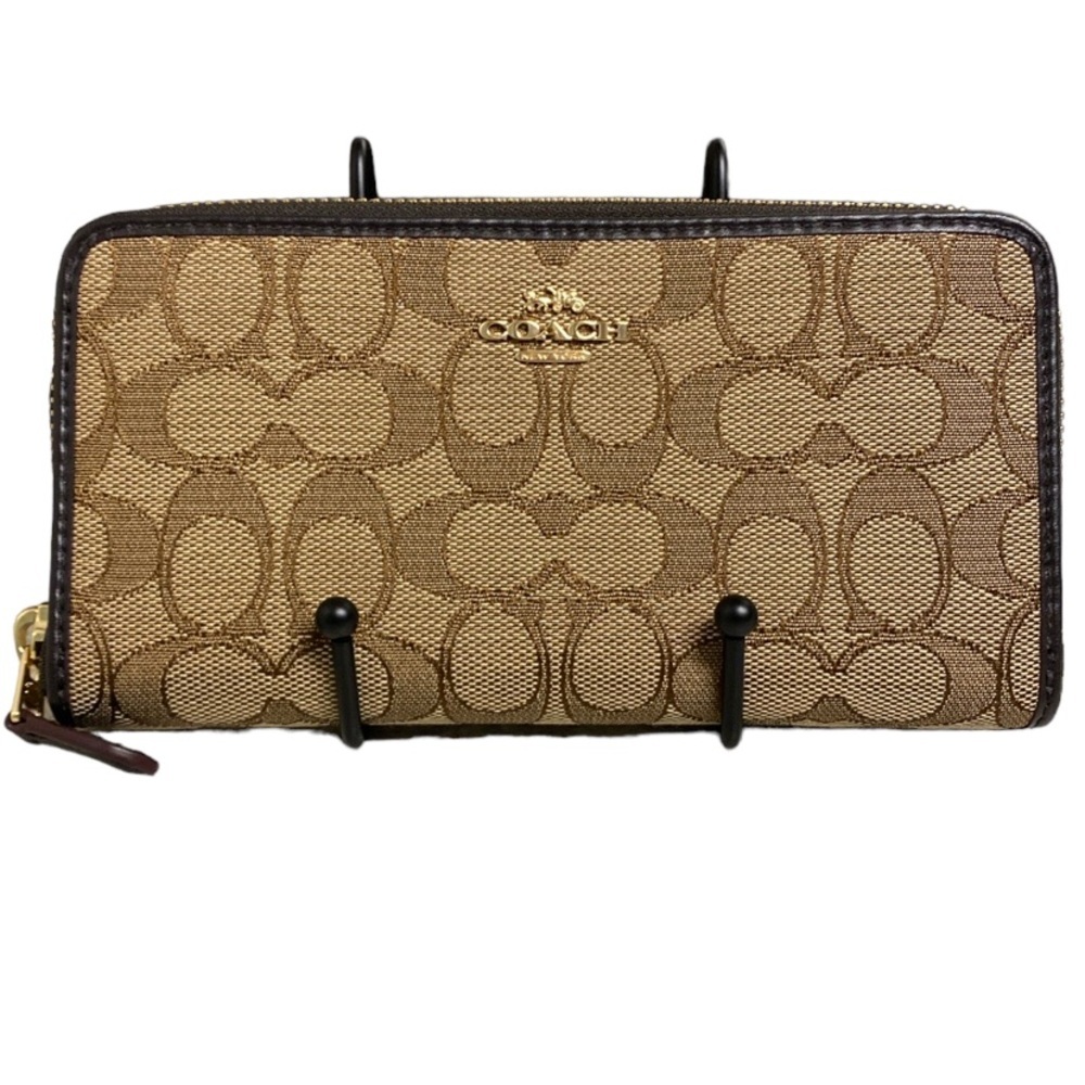 COACH Accordion Zip Wallet In Signature Jacquard